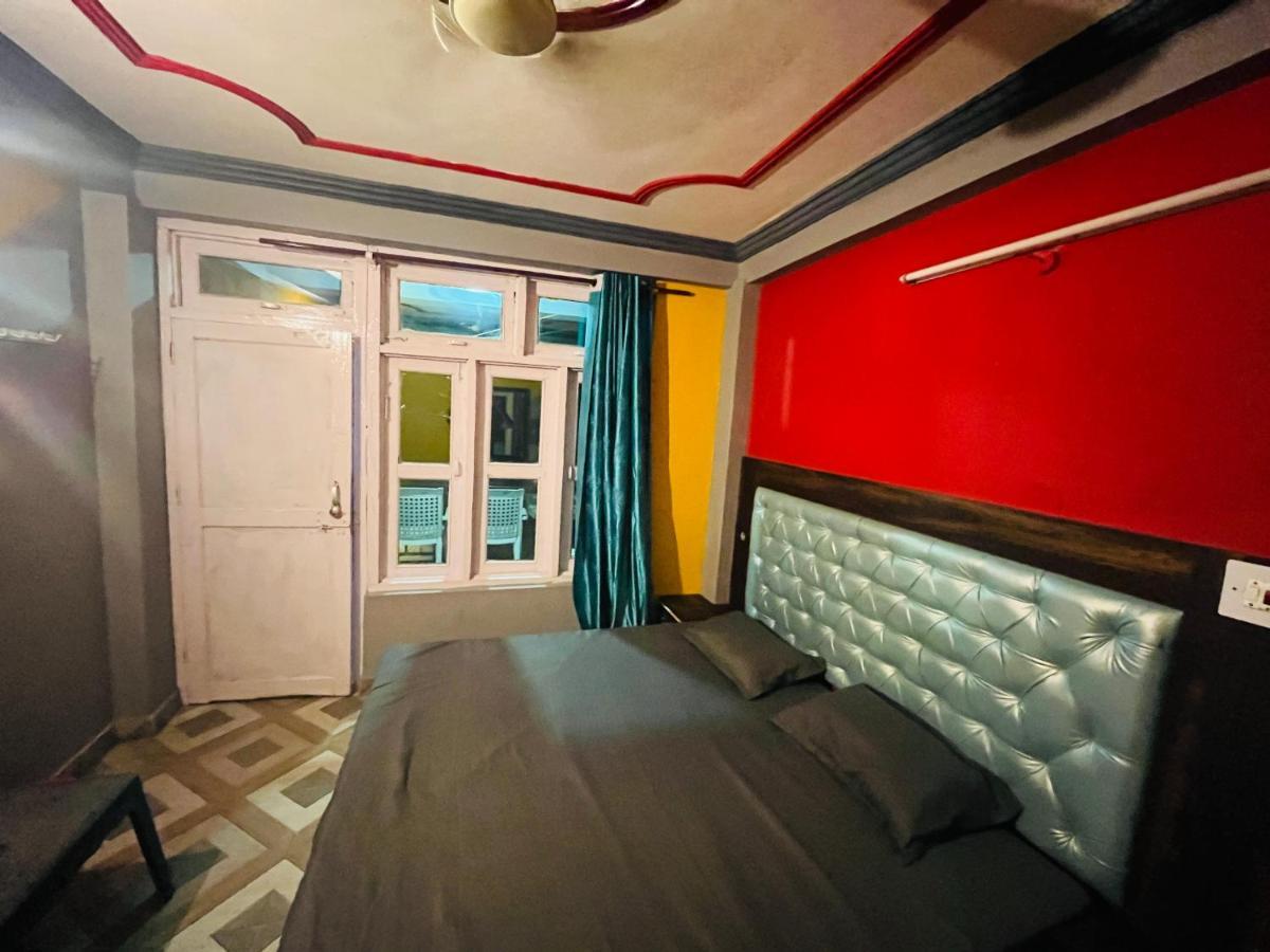 Shanti Cafe & Hostels Kasol Buitenkant foto