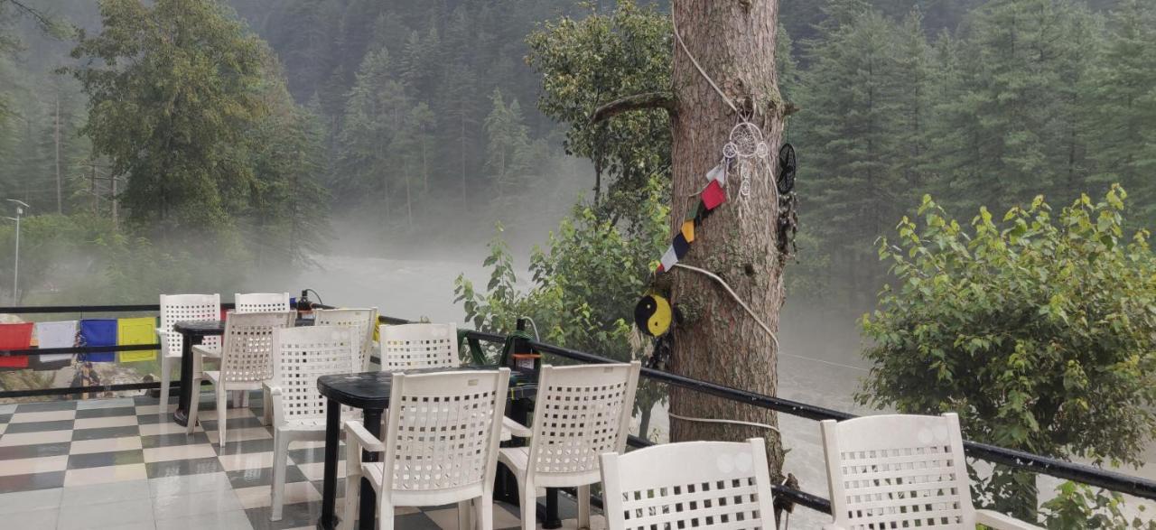 Shanti Cafe & Hostels Kasol Buitenkant foto