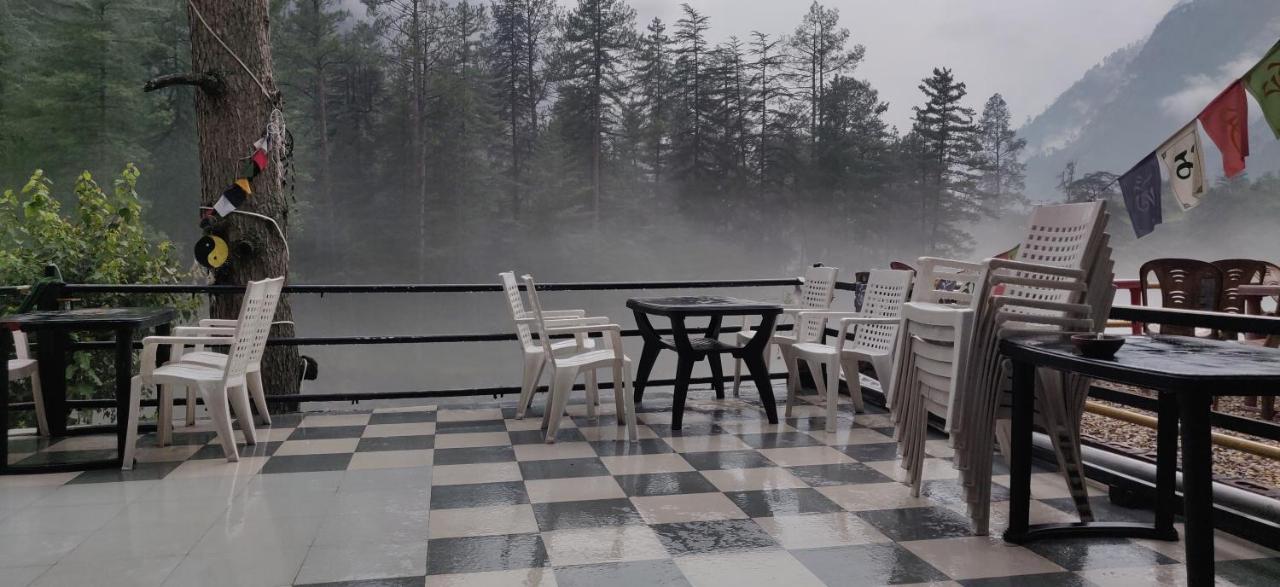 Shanti Cafe & Hostels Kasol Buitenkant foto